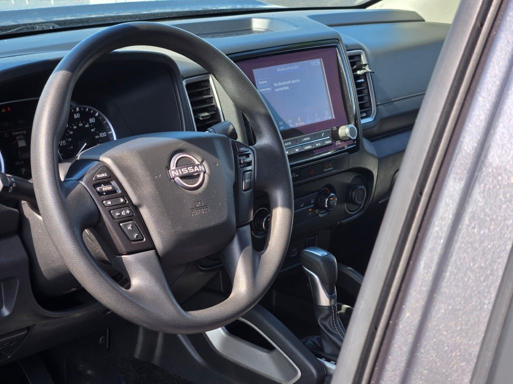 Used 2023 Nissan Frontier SV AWD/4WD image 25