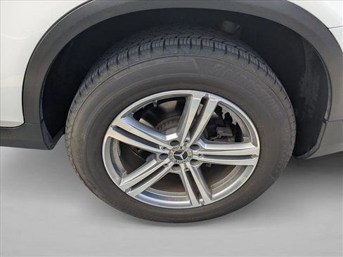 Used 2022 Mercedes-Benz GLC 300 image 13