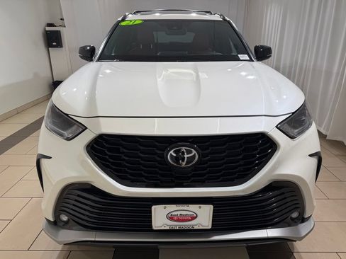 Certified 2021 Toyota Highlander XSE AWD/4WD image 8