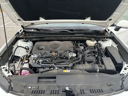 Used 2025 Toyota Camry LE image 31