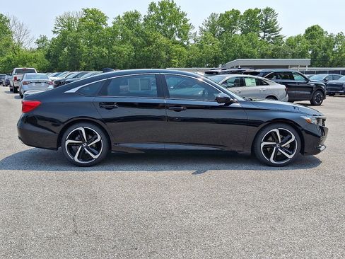 Used 2021 Honda Accord Sport image 4