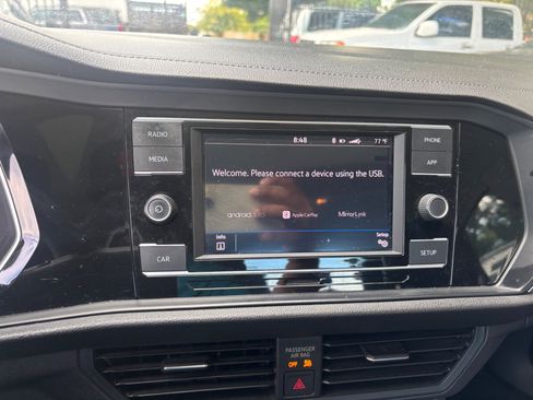 Used 2019 Volkswagen Jetta SE FWD image 13