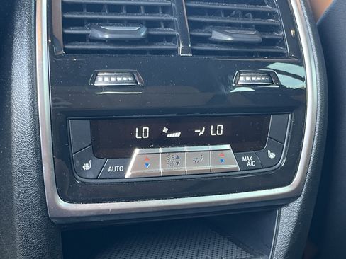 Used 2026 BMW X6 xDrive40i image 21