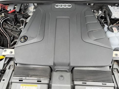 Used 2023 Audi Q7 2.0T Premium Plus w/ Premium Plus Package AWD/4WD image 28