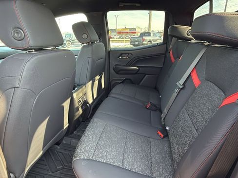 Used 2024 Chevrolet Colorado Z71 w/ Z71 Convenience Package 2 image 28