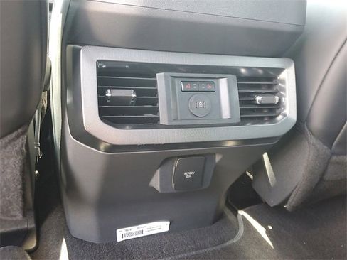 New 2025 Ford F250 Platinum image 15