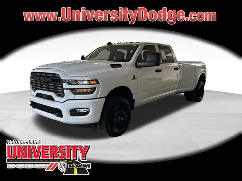 Used 2025 RAM 3500 Tradesman AWD/4WD image 1