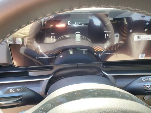 New 2026 Kia Carnival EX image 15