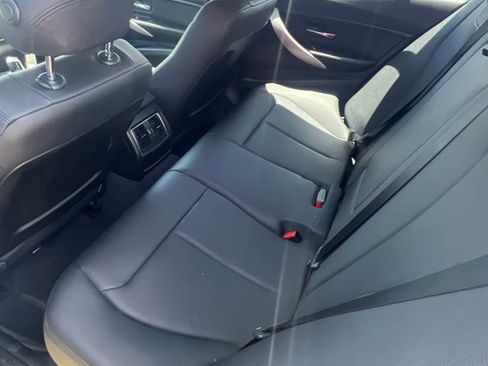 Used 2016 BMW 320i xDrive Sedan AWD/4WD image 4