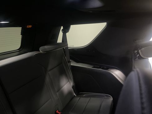 Used 2022 Chevrolet Tahoe Premier AWD/4WD image 25