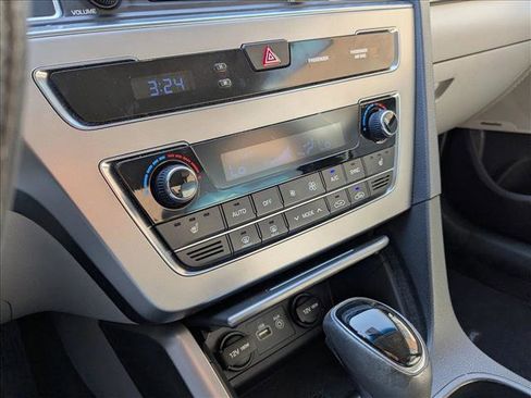 Used 2015 Hyundai Sonata Limited image 15