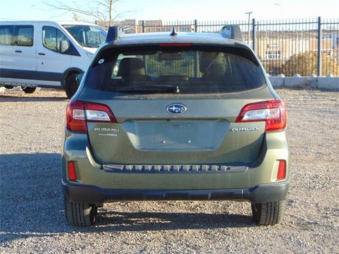 Used 2016 Subaru Outback 2.5i Limited w/ Popular Package #4 image 5