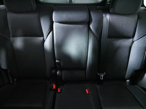 Used 2022 Mitsubishi Outlander ES AWD/4WD image 13