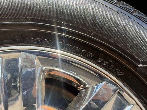 Used 2010 Ford F150 XLT image 25