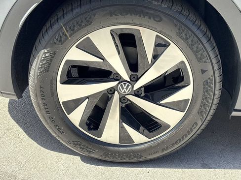 New 2026 Volkswagen ID.4 Pro RWD image 6