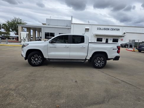 Used 2024 Chevrolet Colorado Z71 w/ Z71 Convenience Package 2 image 6