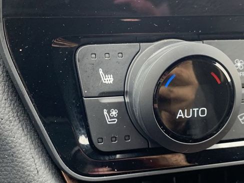 Certified 2024 Toyota Grand Highlander AWD Hybrid image 28