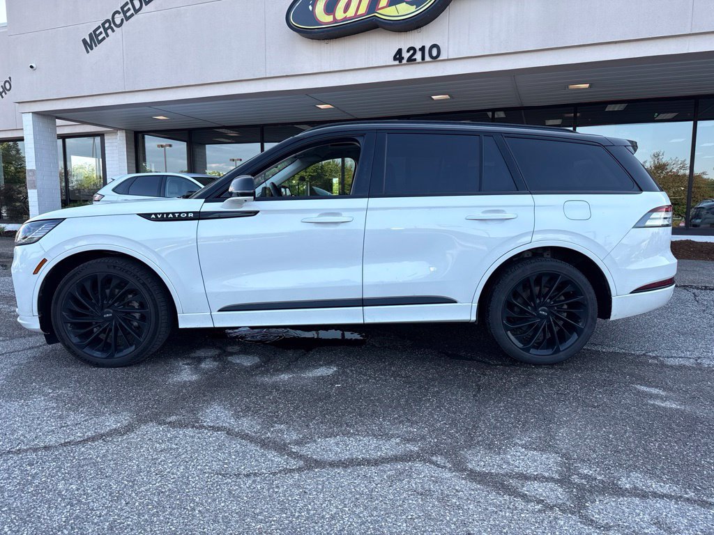 Used 2025 Lincoln Aviator Reserve w/ Equipment Group 201A AWD/4WD image 7