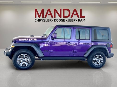 Used 2023 Jeep Wrangler Sport S image 9