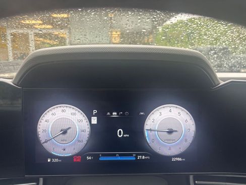Used 2025 Hyundai Elantra SEL FWD image 42