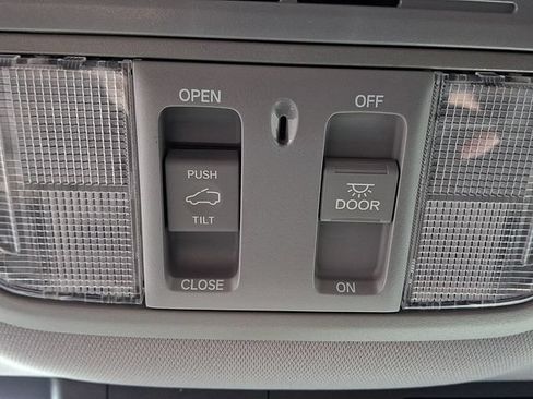 Used 2018 Honda CR-V EX image 24
