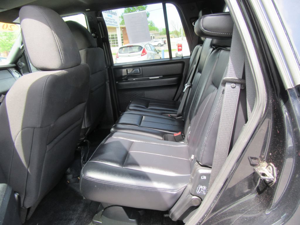 Used 2017 Ford Expedition XL w/ Fleet Convenience Package AWD/4WD image 11