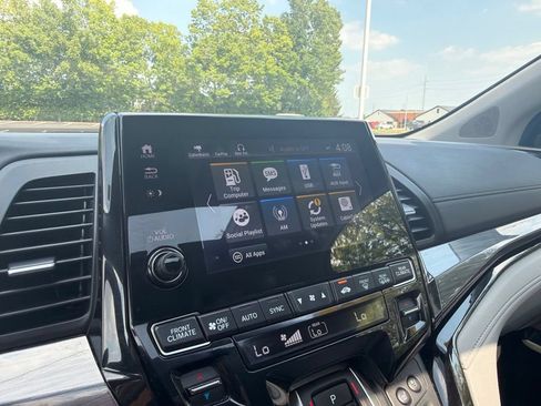 Certified 2024 Honda Odyssey Elite image 34