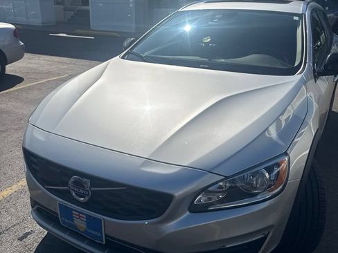 Used 2018 Volvo V60 T5 Cross Country w/ Convenience Package AWD/4WD image 6