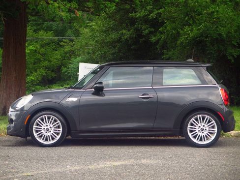 Used 2014 MINI Cooper S FWD image 2