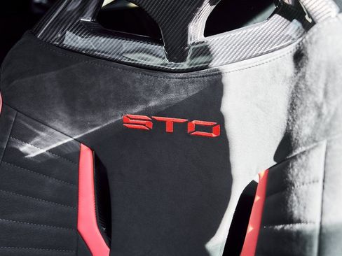 Used 2023 Lamborghini Huracan STO image 52