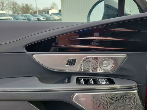 New 2026 Lincoln Nautilus Reserve image 18