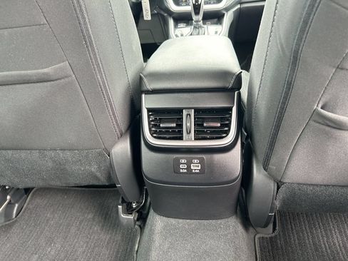 Used 2023 Subaru Legacy Premium AWD/4WD image 19