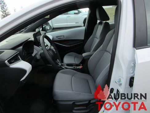 New 2025 Toyota Corolla SE image 6