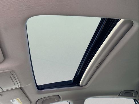 Used 2024 Honda Accord EX image 12
