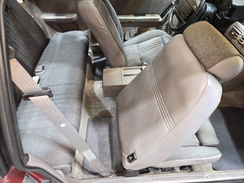 Used 1990 Ford Mustang LX image 75