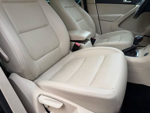 Used 2014 Volkswagen Tiguan SEL AWD/4WD image 54