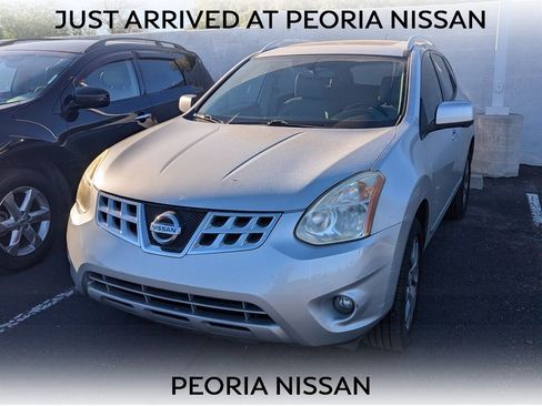 Used 2013 Nissan Rogue SL image 1