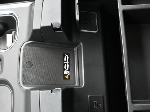 New 2026 GMC Sierra 1500 SLT w/ SLT Premium Plus Package image 19