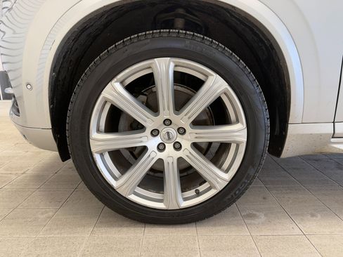 Used 2018 Volvo XC90 T6 Inscription w/ Convenience Package image 13