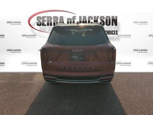 Certified 2022 Kia Sorento S w/ Panoramic Sunroof Package FWD image 7
