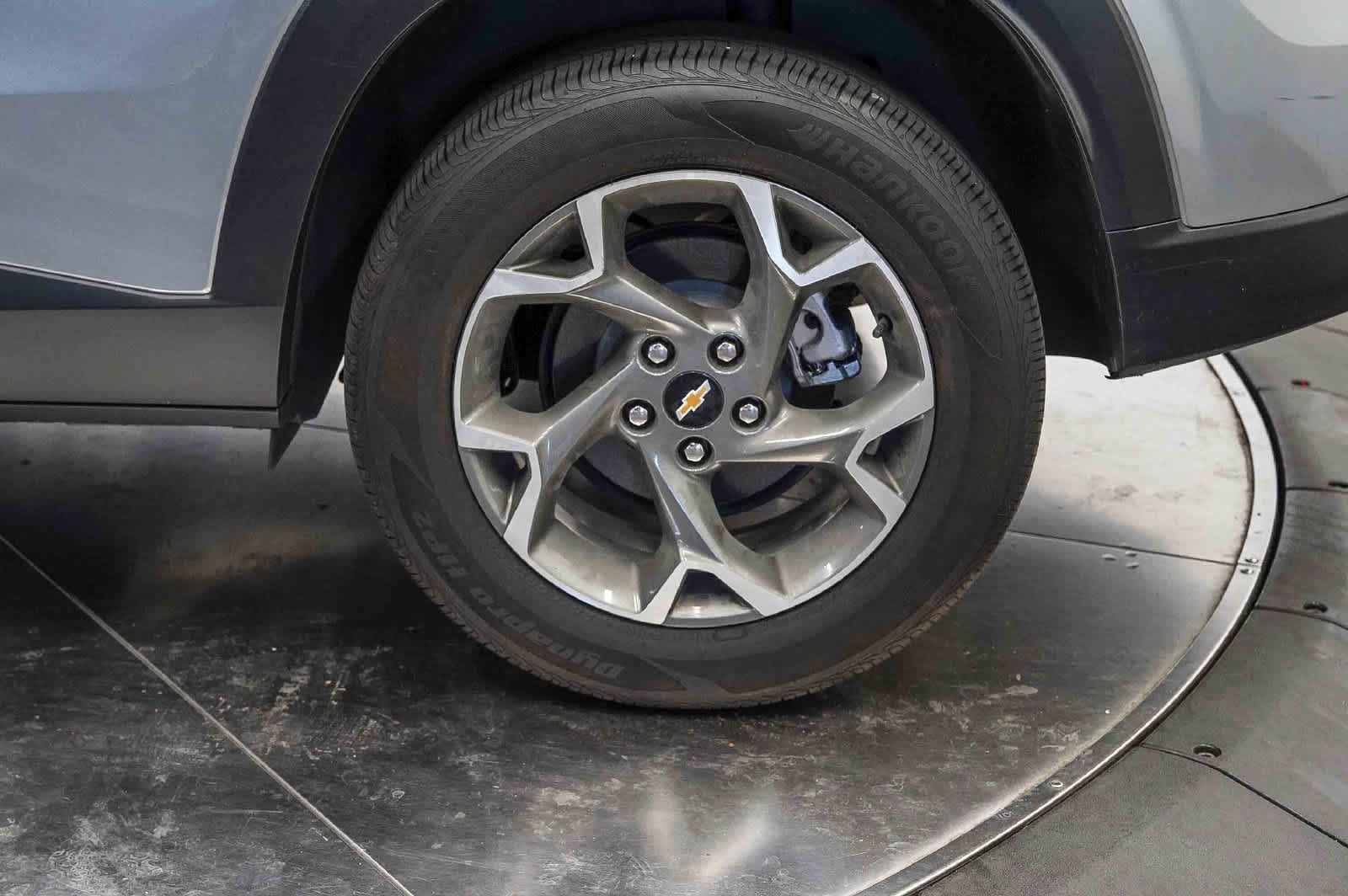 Used 2025 Chevrolet Trax LT FWD image 10