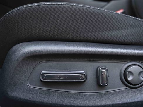 Used 2025 Honda Accord SE image 41