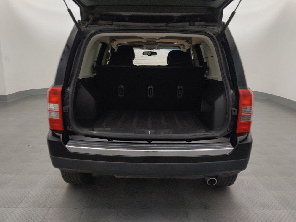 Used 2017 Jeep Patriot High Altitude AWD/4WD image 29