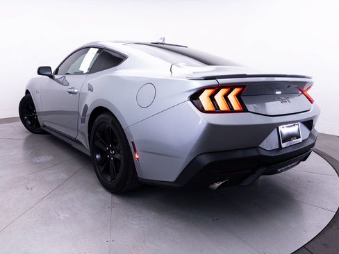 Used 2024 Ford Mustang GT RWD image 4