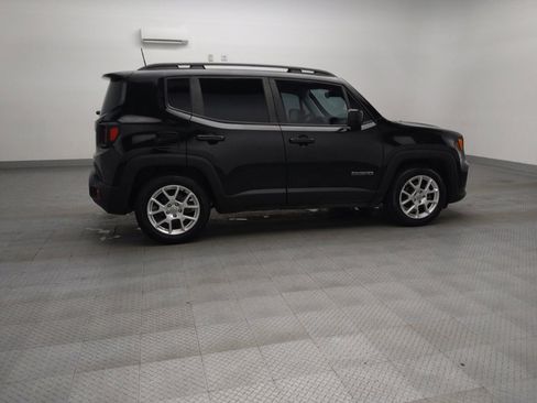 Used 2020 Jeep Renegade Latitude w/ Safety & Security Group II FWD image 10