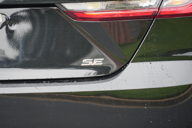 Used 2025 Toyota Camry SE FWD image 7