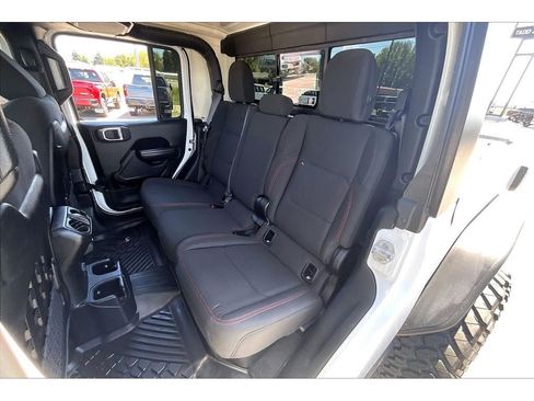 Used 2020 Jeep Gladiator Rubicon AWD/4WD image 27