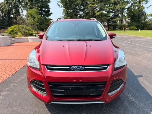Used 2016 Ford Escape Titanium FWD image 3