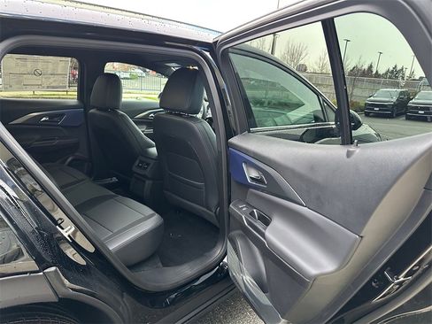 New 2026 Chevrolet Equinox EV LT image 13