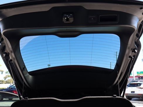 Used 2024 MAZDA MAZDA3 s image 22